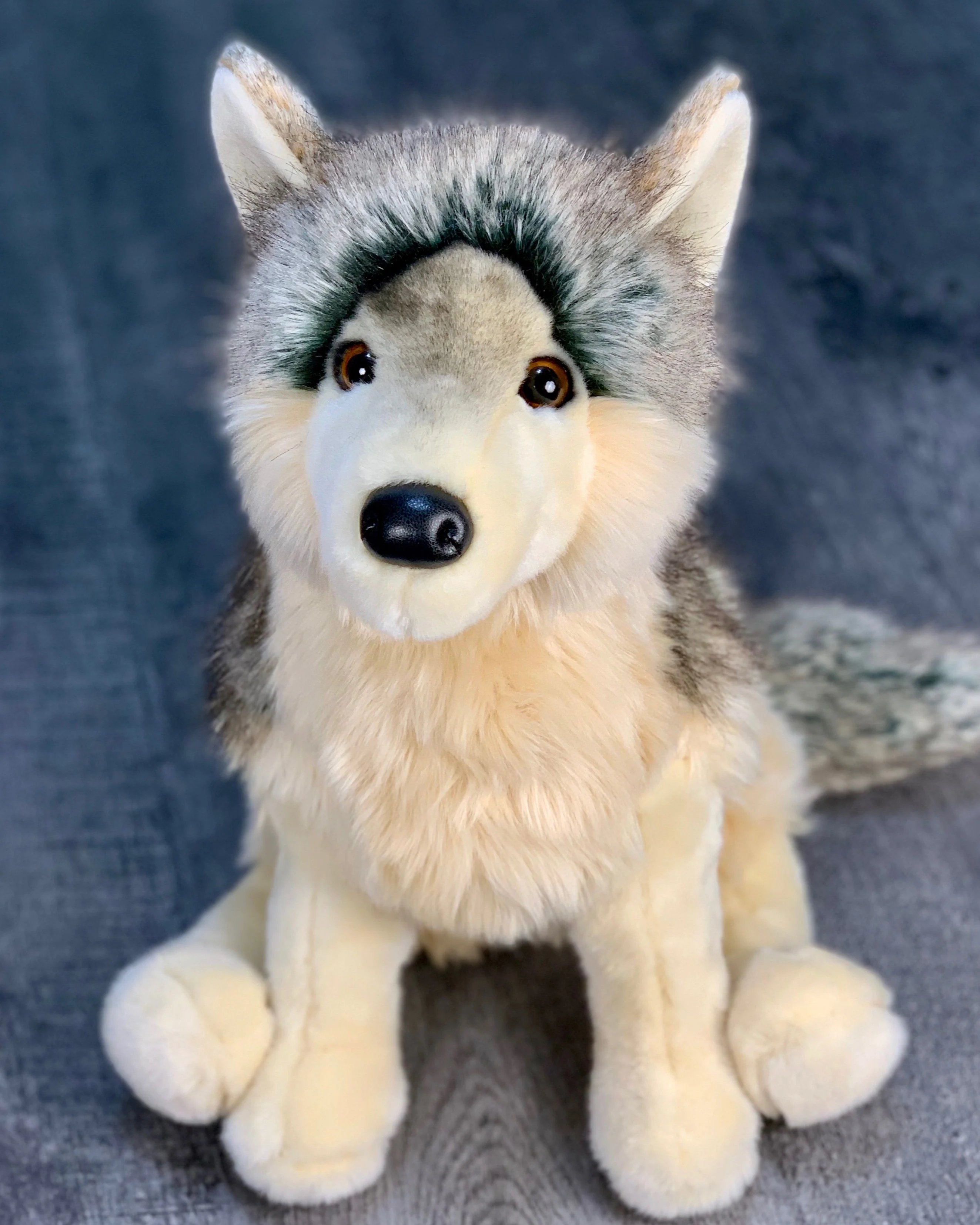 Weighted Gray Wolf Plush — 18" Lifelike & Cuddly (Up to 5 lbs) - Image 4