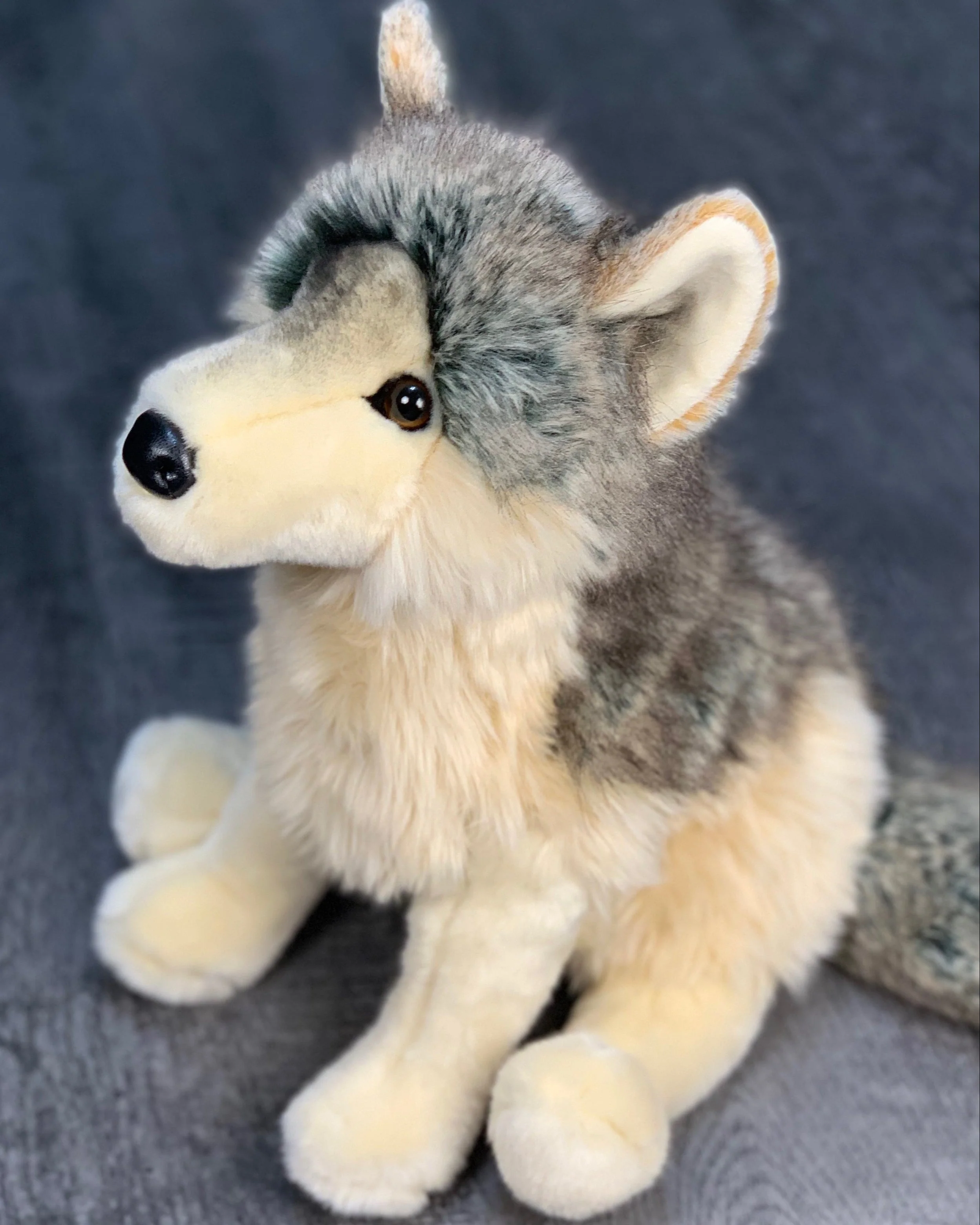 Weighted Gray Wolf Plush — 18" Lifelike & Cuddly (Up to 5 lbs) - Image 5