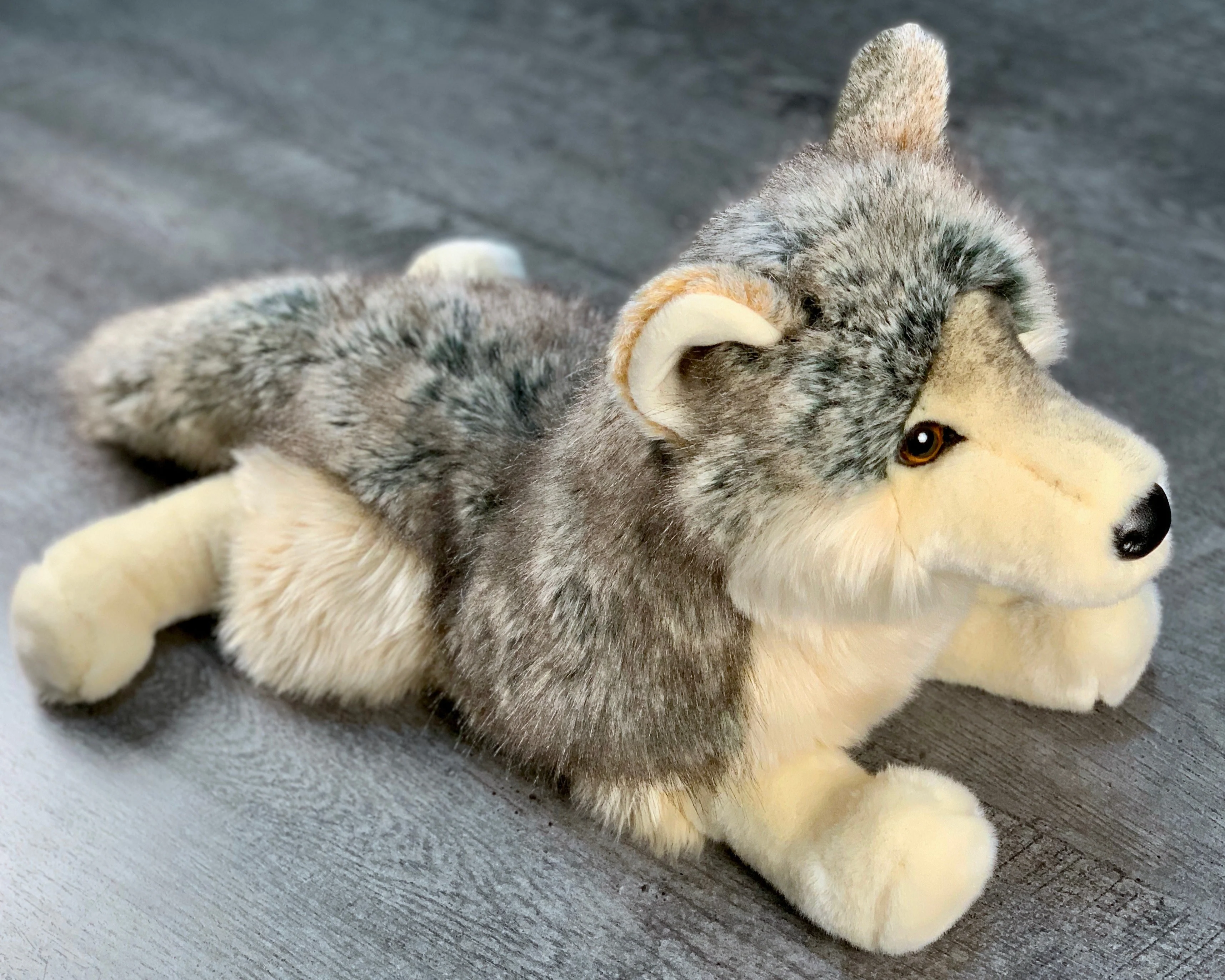 Weighted Gray Wolf Plush — 18" Lifelike & Cuddly (Up to 5 lbs) - Image 7