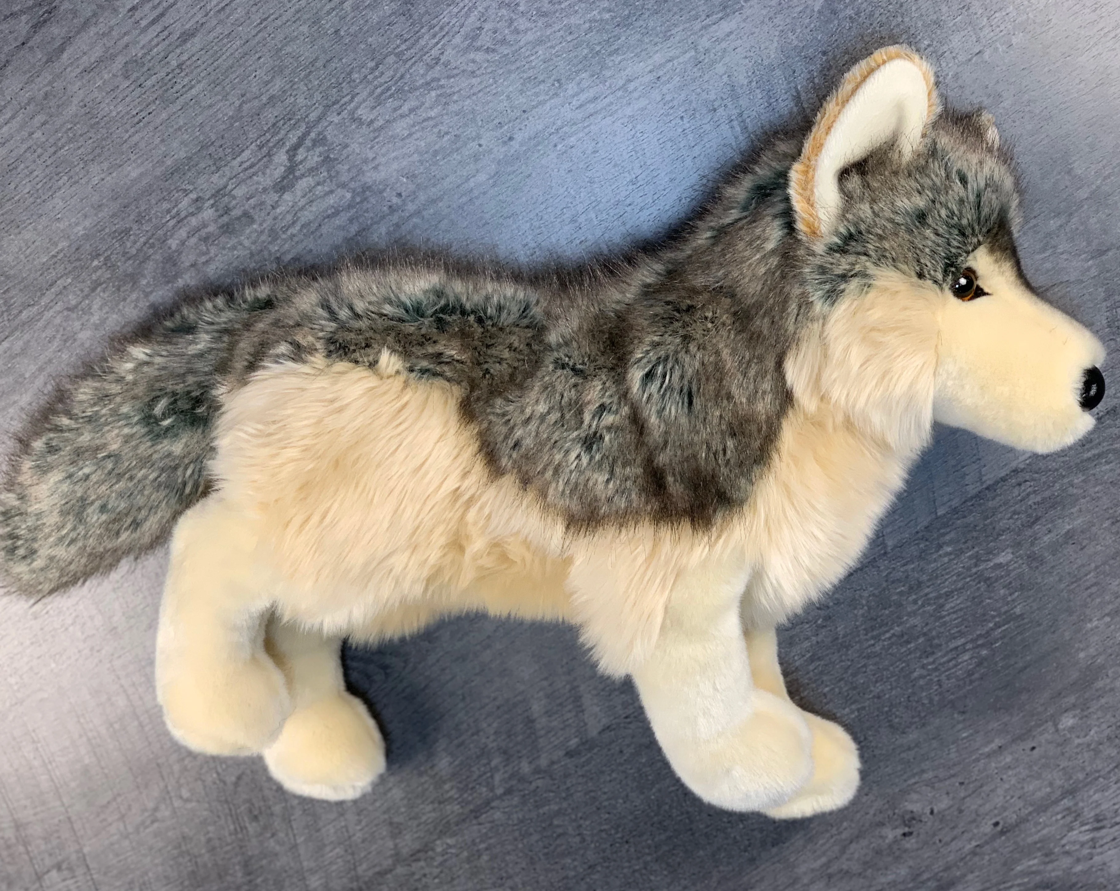 Weighted Gray Wolf Plush — 18" Lifelike & Cuddly (Up to 5 lbs) - Image 8