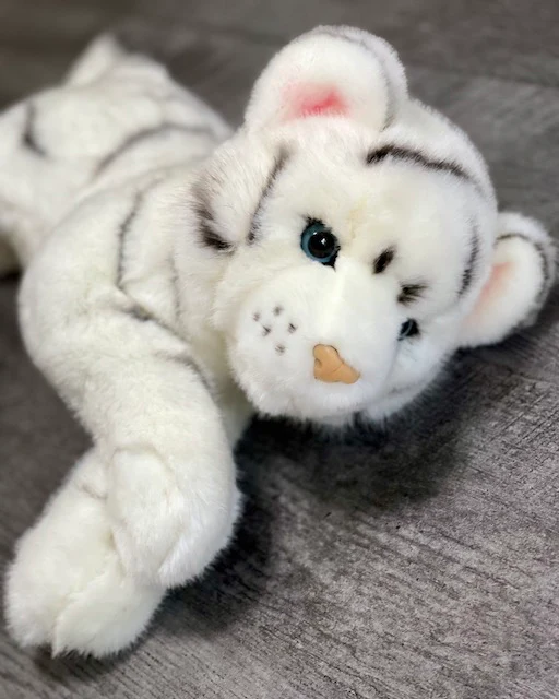 Weighted White Tiger Plush — 18" Blue-Eyed, Ultra-Soft (Up to 5 lbs) - Image 3