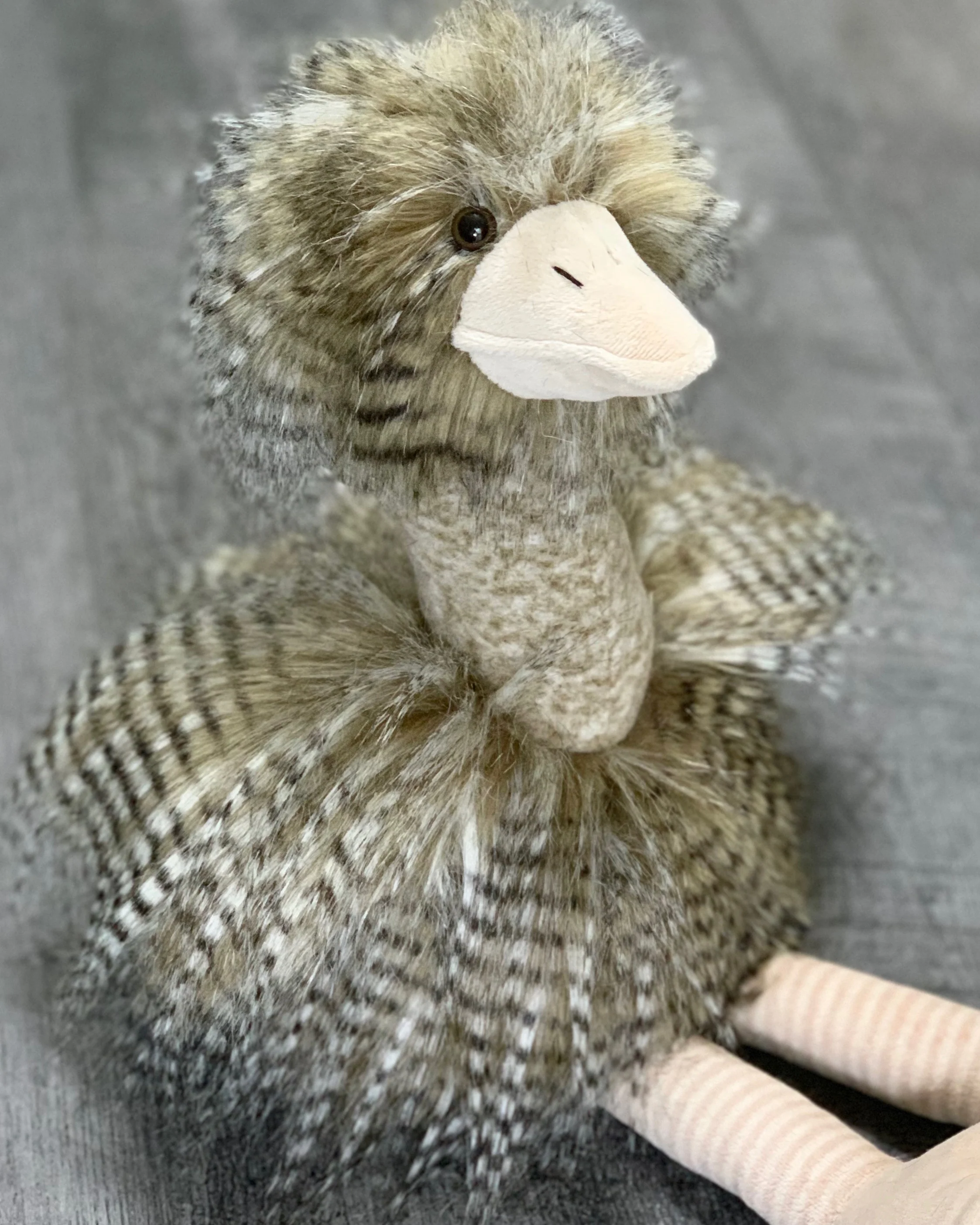 Weighted Ostrich Plush – 19" Feathery Lap Buddy (Up to 5 lbs) - Image 6