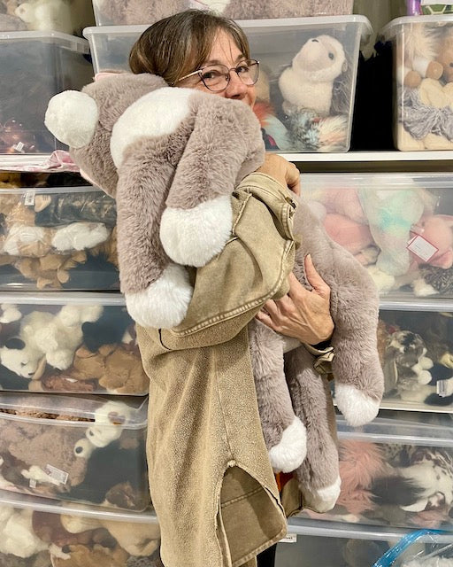 Weighted Gray & White Cat Plush – 32" (Best at 10–12 lb) - Image 3