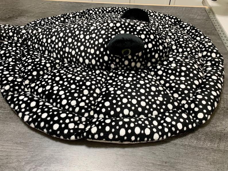 Jumbo Weighted Stingray Plush – 29" × 28" Body (Up to 16 lbs) - Image 6